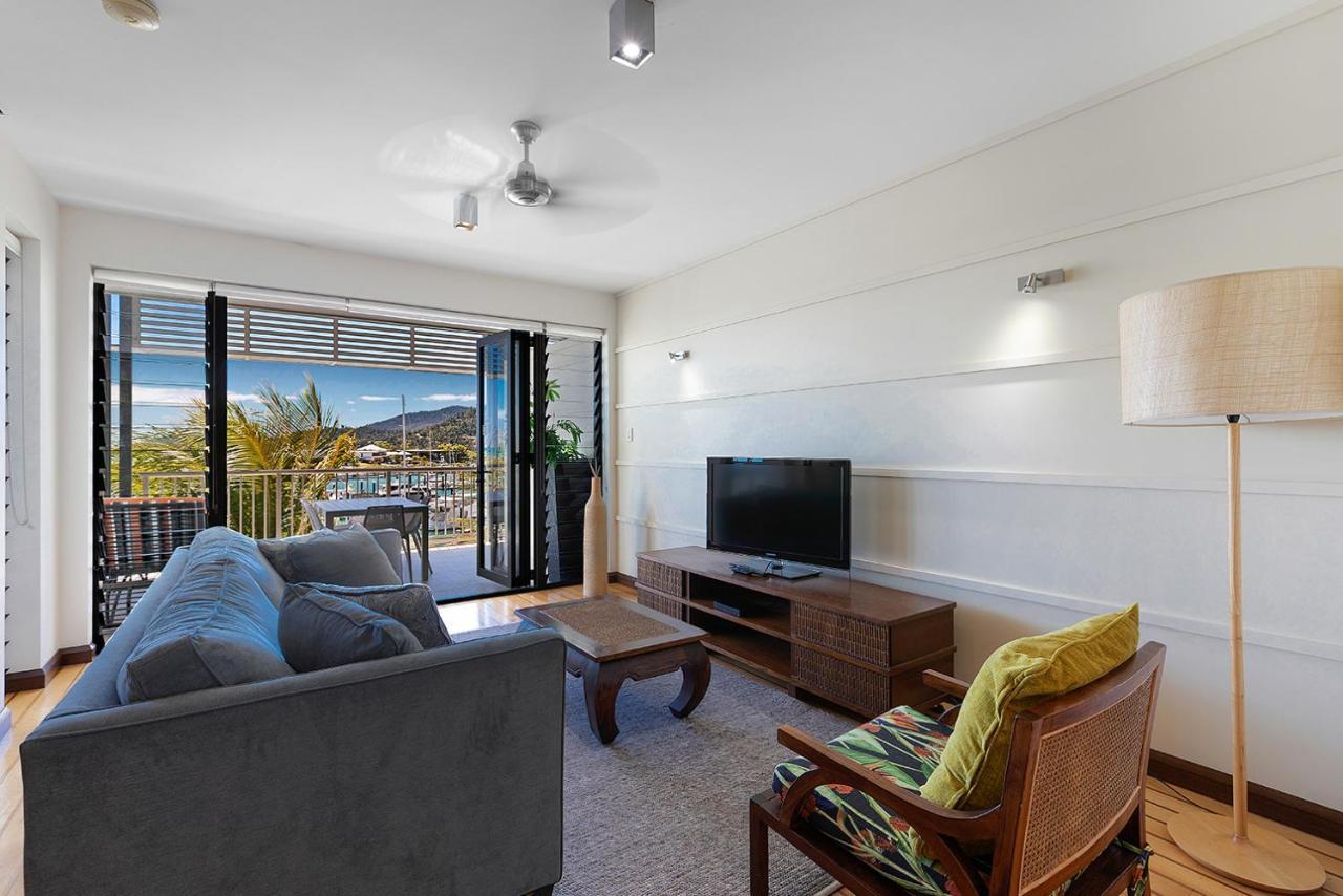 The Boathouse Apartments Airlie Beach Exteriör bild