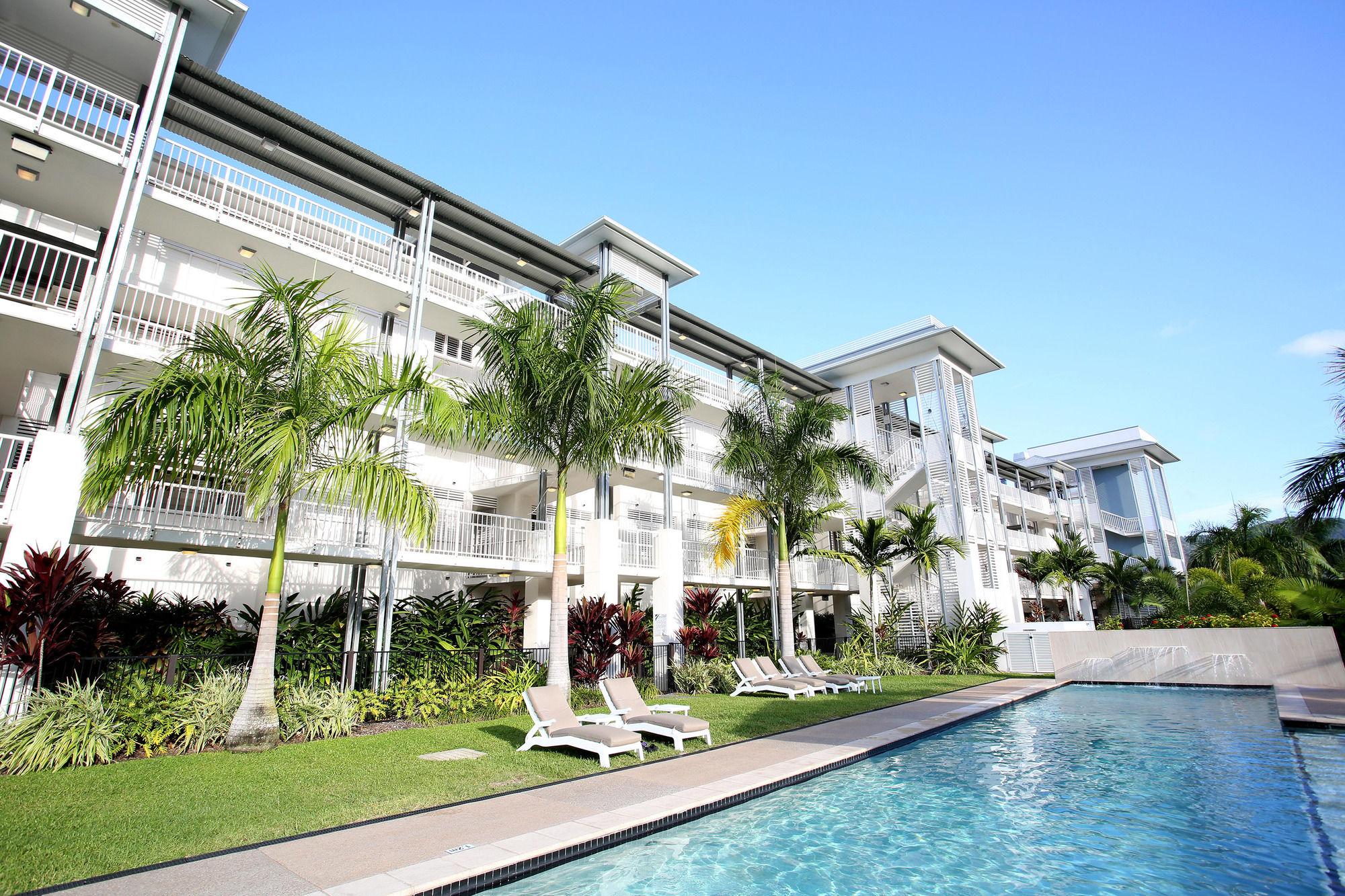 The Boathouse Apartments Airlie Beach Exteriör bild