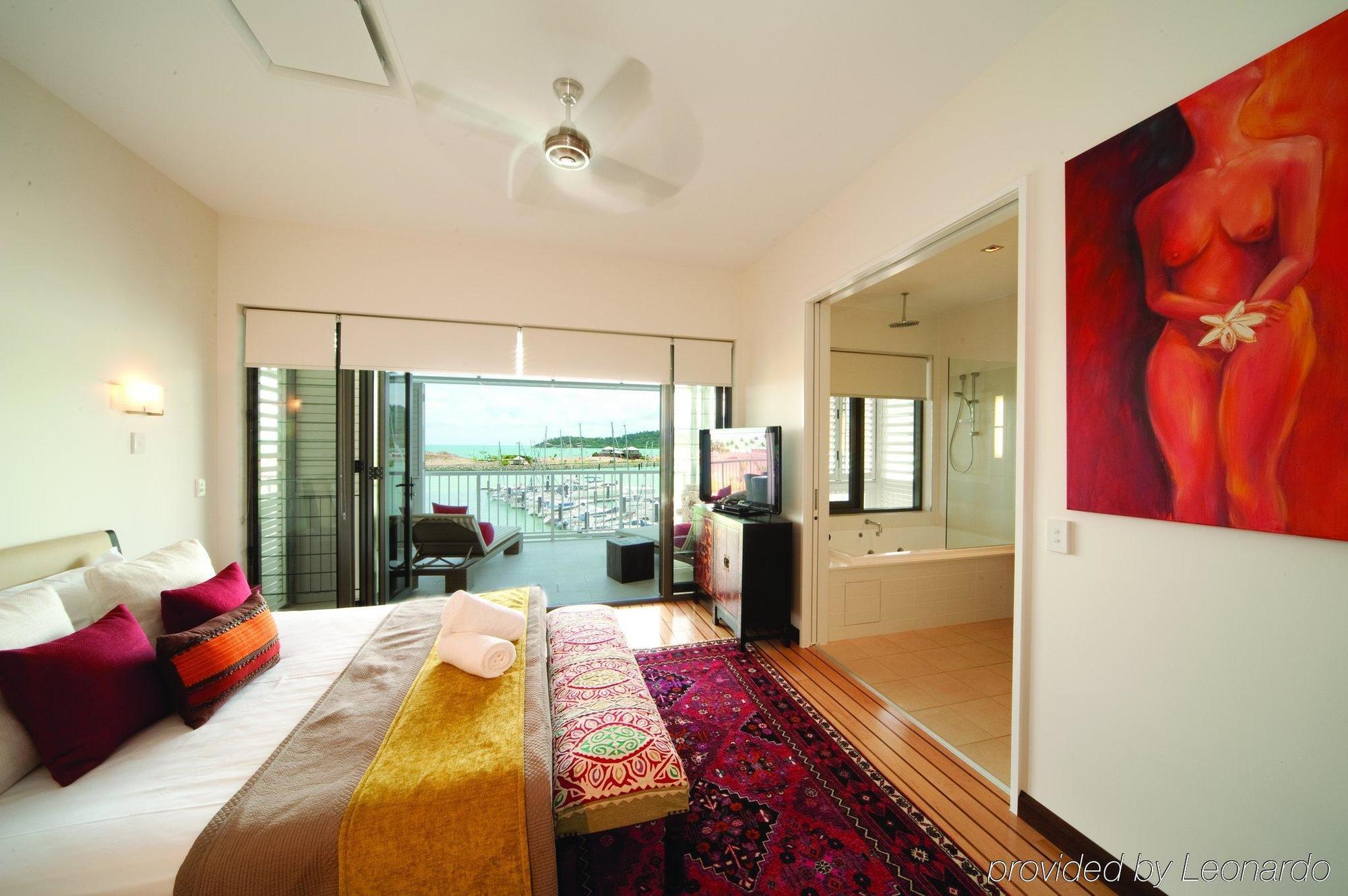 The Boathouse Apartments Airlie Beach Exteriör bild