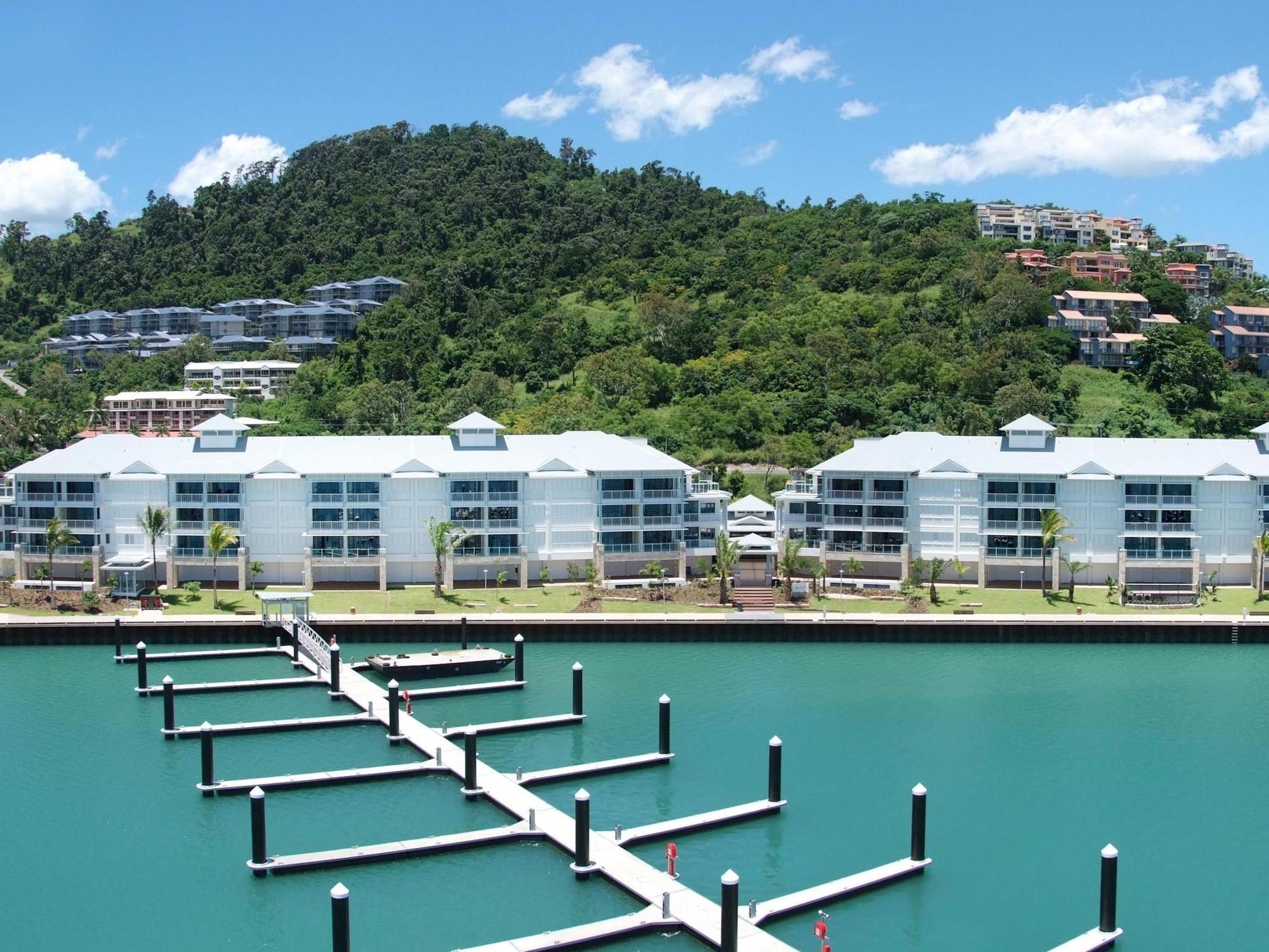 The Boathouse Apartments Airlie Beach Exteriör bild