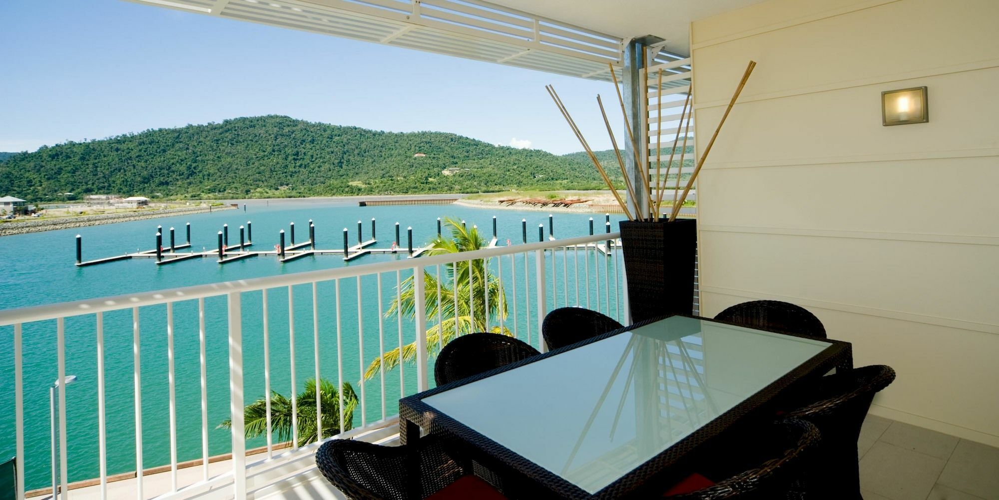 The Boathouse Apartments Airlie Beach Exteriör bild